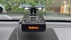 radenso pro m mounted on the windshield