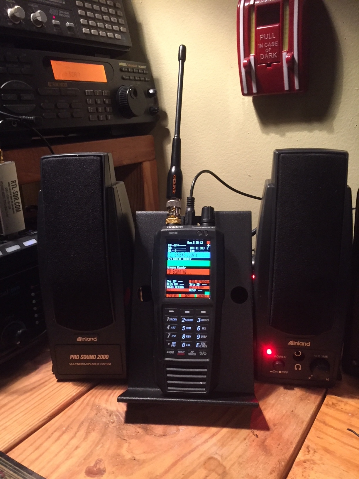 Uniden SDS100 with speakers