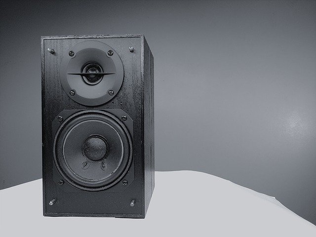 photo of a stereo with subwoofer