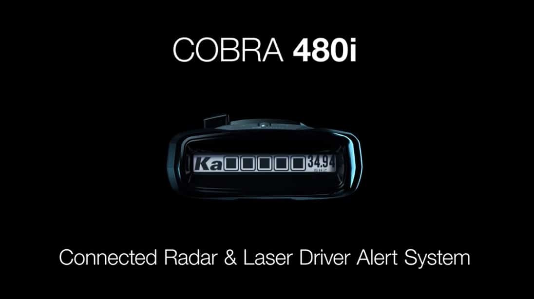 Cobra RAD 480i showing its front display