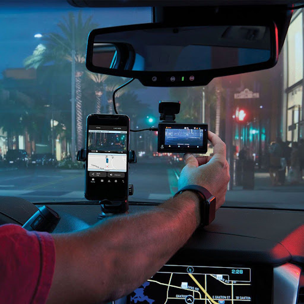 Picture of cobra dashcam
